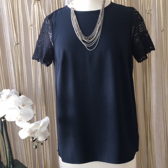 Michael Kors black lovely lace sleeves Blue top size Small - Picture 2 of 6